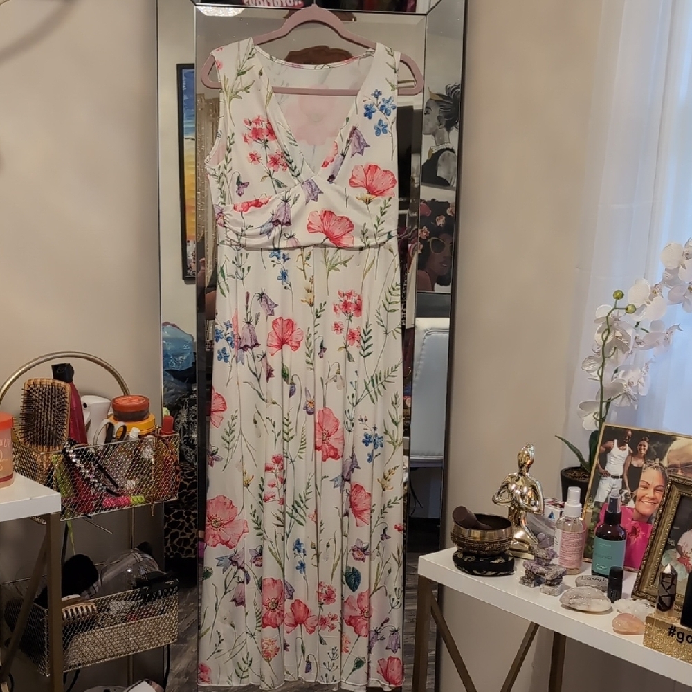Pink Sleeveless V-Neck Maxi Dress for Weddings